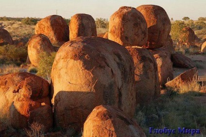 Unde se află australian interesante despre rockul Uluru și Airez