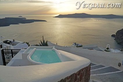 Unde să stați în Santorini alegeți cel mai bun loc de pe insulă