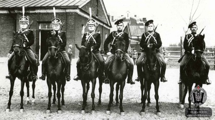 A történelem előfordulása a testőrség Dragoons