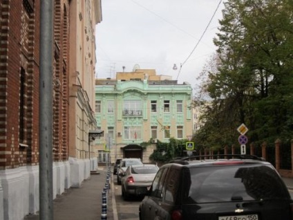 Cum să ajungi la teatrul din Moscova lângă casa lui Stanislavsky