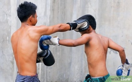 Cum să înveți boxul thailandez