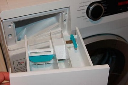 Cum să curățați mașina de spălare de scalarea și curățarea filtrului de resturile