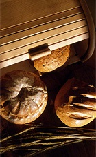 Hogyan kell tárolni a kenyér, hasznos információk a sütés