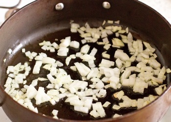 Cum să gătești o ragut de pui fierbinte cu dovleac - o rețetă dovedită pas cu pas cu o fotografie pe o gustoasă