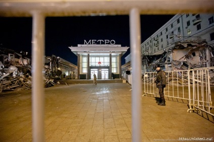 Cum au fost demolate pavilioanele comerciale din Moscova