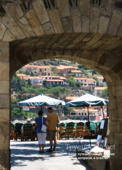 Collioure (Franța) locul de naștere al fauvismului și hamsiilor