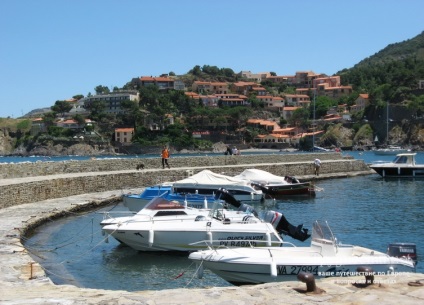 Collioure (Franța) locul de naștere al fauvismului și hamsiilor