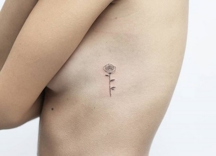Tatuaj frumos mic, fotografie, idei de tatuaje mici pentru fete