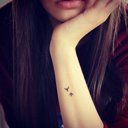 Tatuaj frumos mic, fotografie, idei de tatuaje mici pentru fete