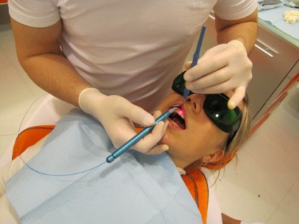 A periodontális betegségek kezelésében lézeres kezelés, vákuum, ultrahang, elektroforézissel