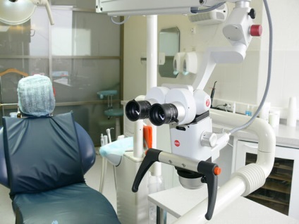 Fogászati kezelés nélkül, fájdalom és Jekatyerinburgban periodontitis (fogágybetegség) Fogászati kezelés fájdalom nélkül és a periodontitis Yekaterinburg