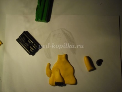 Magnet realizat din plastic pe mâini proprii pentru copiii cu vârsta cuprinsă între 4-5 ani