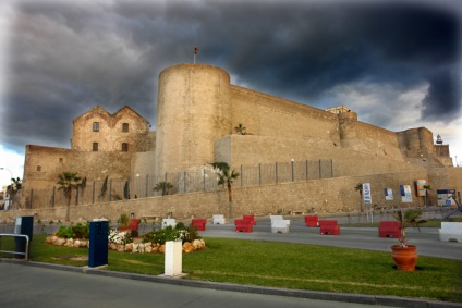 Melilla - oraș autonom pe teritoriul Marocului (semi-enclava din Spania) - portal turistic - lume