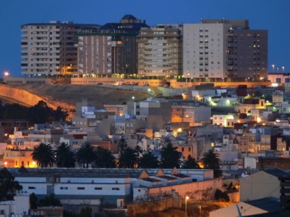 Melilla - autonóm város Marokkóban (poluanklav Spanyolország) - útikalauz - a világ