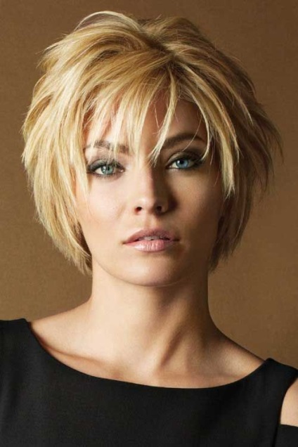 Fashionable haircut cascadă scurtă de 16 idei stilate - utile să știți