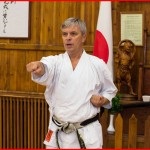 A fő különbség a hagyományos karate (itkf) és a modern közös karate (WUKO) - Center