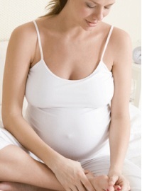 Umflarea picioarelor în timpul sarcinii este un motiv de îngrijorare nu există