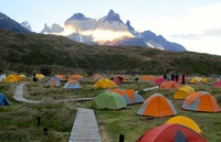 Patagonia - obiective turistice, munți, odihnă, hoteluri, climă, drumeții montane, peșteri de marmură, orașe