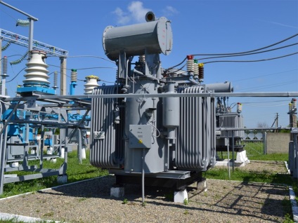 Villamosenergia-átviteli villamos energia végzik nagy távolságokra (erőátvitel) Villamosenergia-átviteli elektromos végezzük nagy távolságokra,