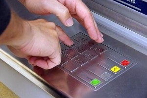 Codul PIN al cardurilor din plastic poate fi furat de la distanță, scutul Lubyanka