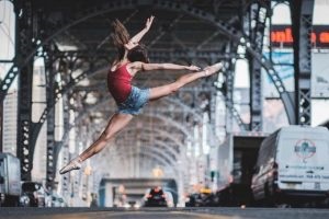 Táncok 2017, mint otthon, hogy megtanulják, hogyan kell táncolni