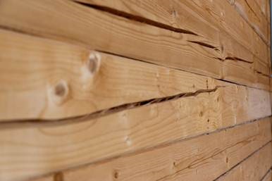 Reguli pentru funcționarea unei case din lemn de furnir laminat