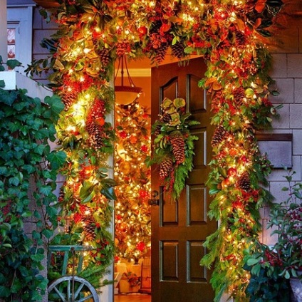 Ornamente festive ale ușii din față - idei