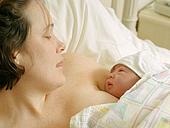 Centrele de maternitate și prima aplicare la naștere naturală, incizia cordului ombilical, ieșirea după naștere