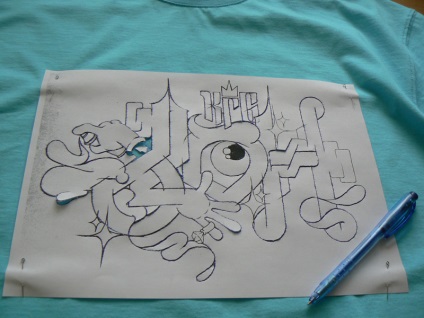 Pictura Tricouri cu vopsele acrilice diferite (creativitate) - creativitatea mainilor - catalog de articole -