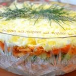 Salata de castraveti proaspeti si carne de pui - cele mai bune retete pentru vacanta de 2017