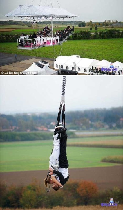 A legszokatlanabb esküvő a világ (fotó), kanapé száz