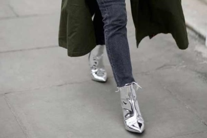 Pantofii de argint sunt cel mai de dorit și la modă în 2016-2017, fotografie
