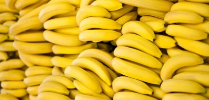 Cât cântă și coji o banană?