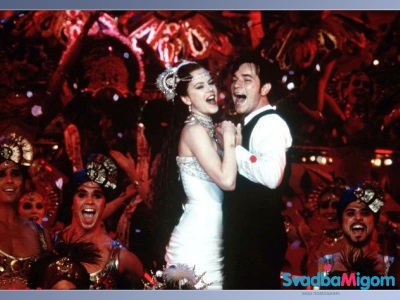 Az esküvő a stílus Moulin Rouge fotókkal