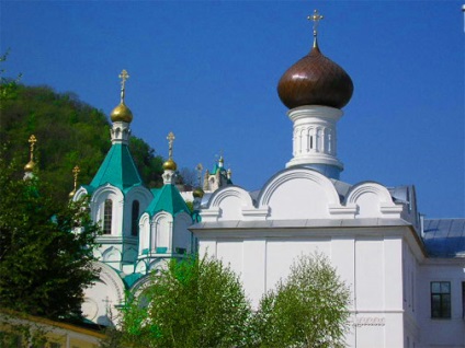 Sfântul Usspenskaya Svyatogorsk Lavra