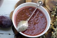 Sos de roșii cu ceapă pentru rețetă de iarnă cu fotografie
