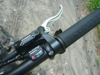 Instalarea și setarea schimbătorului de viteze față pe o bicicletă