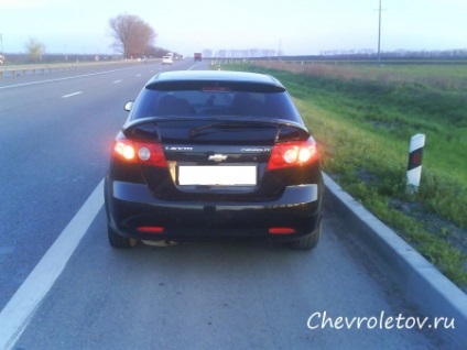 Telepítése spoiler chevrolet Lacetti - minden, ami a Chevrolet, chevrolet, fotó, videó, javítás, vélemények