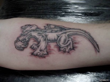 Teroare de tatuaje dragon