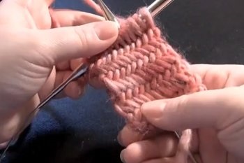 Model de heringbone cu ace de tricotat și descrierea procesului de tricotat cu fotografie pas-cu-pas