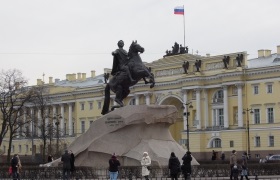 Уикенд в Санкт Петербург, къща-тв