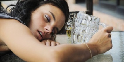 Kár alkohol a nők, és hogy ez az emberi szervezetnek szüksége van