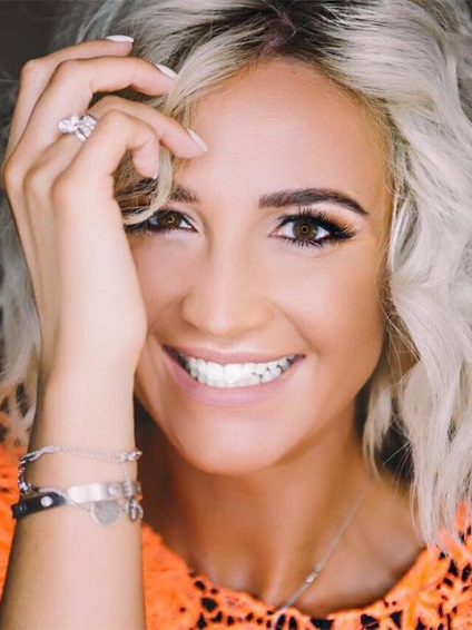 În stilul lui Olga Buzovaya, 15 imagini fermecătoare de la diva înstelată