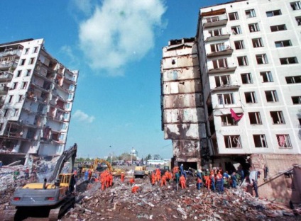 Exploziile clădirilor cu apartamente din Rusia (1999)