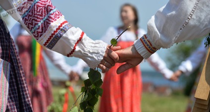 Yarilin Day 2017 szertartások, jelek, hagyományait a szláv ünnep