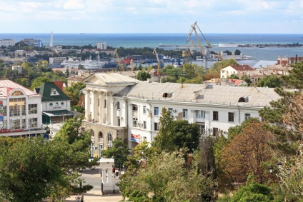 De ce să se mute în Sevastopol - marea dinăuntru