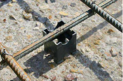Strat de protecție din beton pentru armare, construirea unei băi