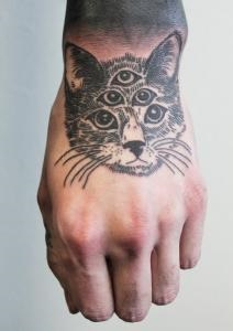 Semnificația tatuajului unei pisici sau ce înseamnă un tatuaj pentru pisică