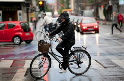 9 Sfaturi pentru călătoria cu bicicleta în ploaie