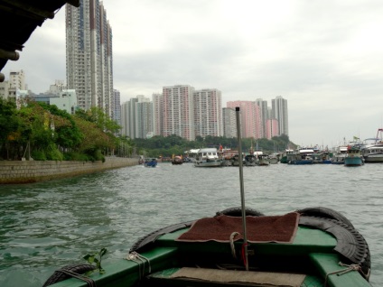 Aberdeen, o plimbare pe sampan lângă port